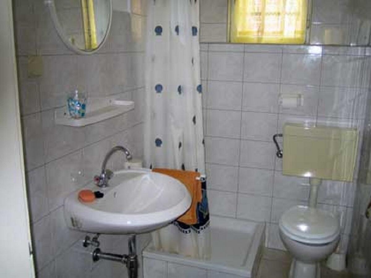 Apartments Doria - 20M From Beach Трогір Екстер'єр фото